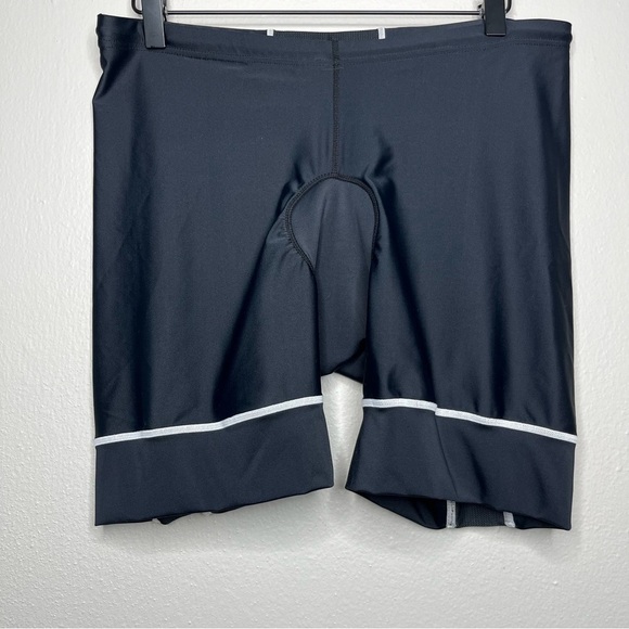 Louis Garneau Women Cycling Shorts XXL Black Bicycling Inseam 5" Outdoor - Picture 1 of 11